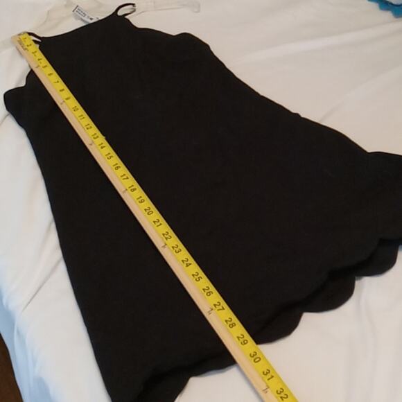 Design Lab Lord and Taylor XS little black formal dress. - Picture 8 of 9